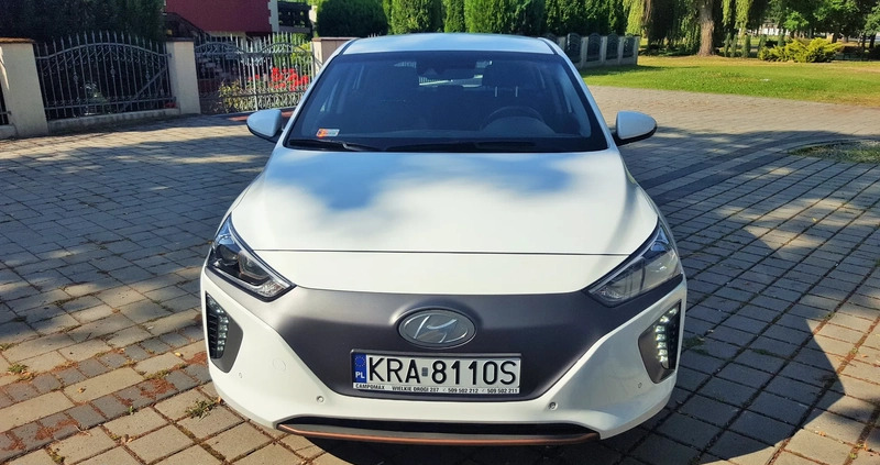 Hyundai IONIQ cena 75900 przebieg: 40000, rok produkcji 2018 z Ostrów Mazowiecka małe 211